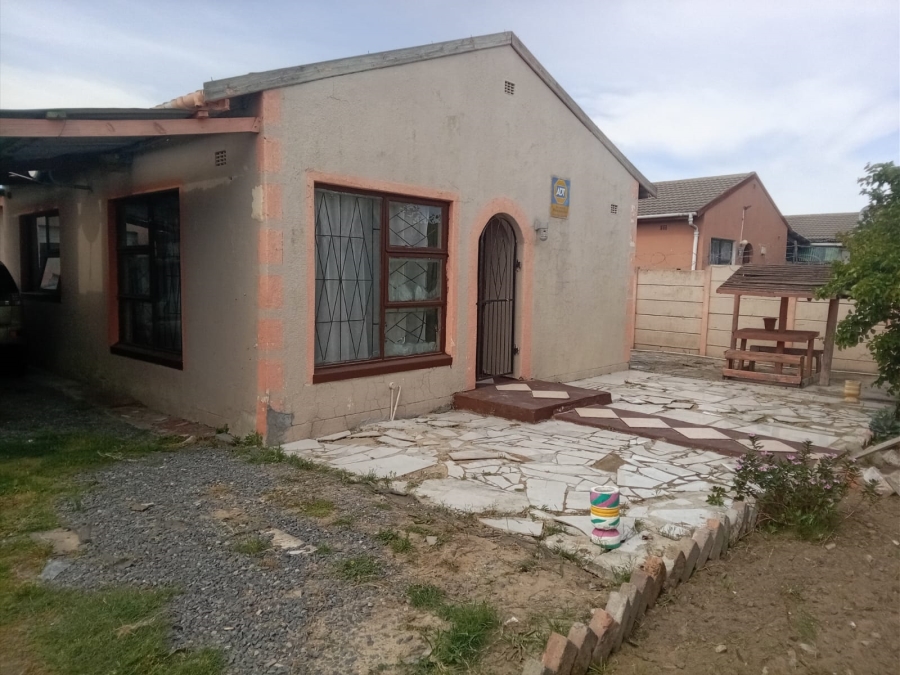 2 Bedroom Property for Sale in Beverly Park Western Cape